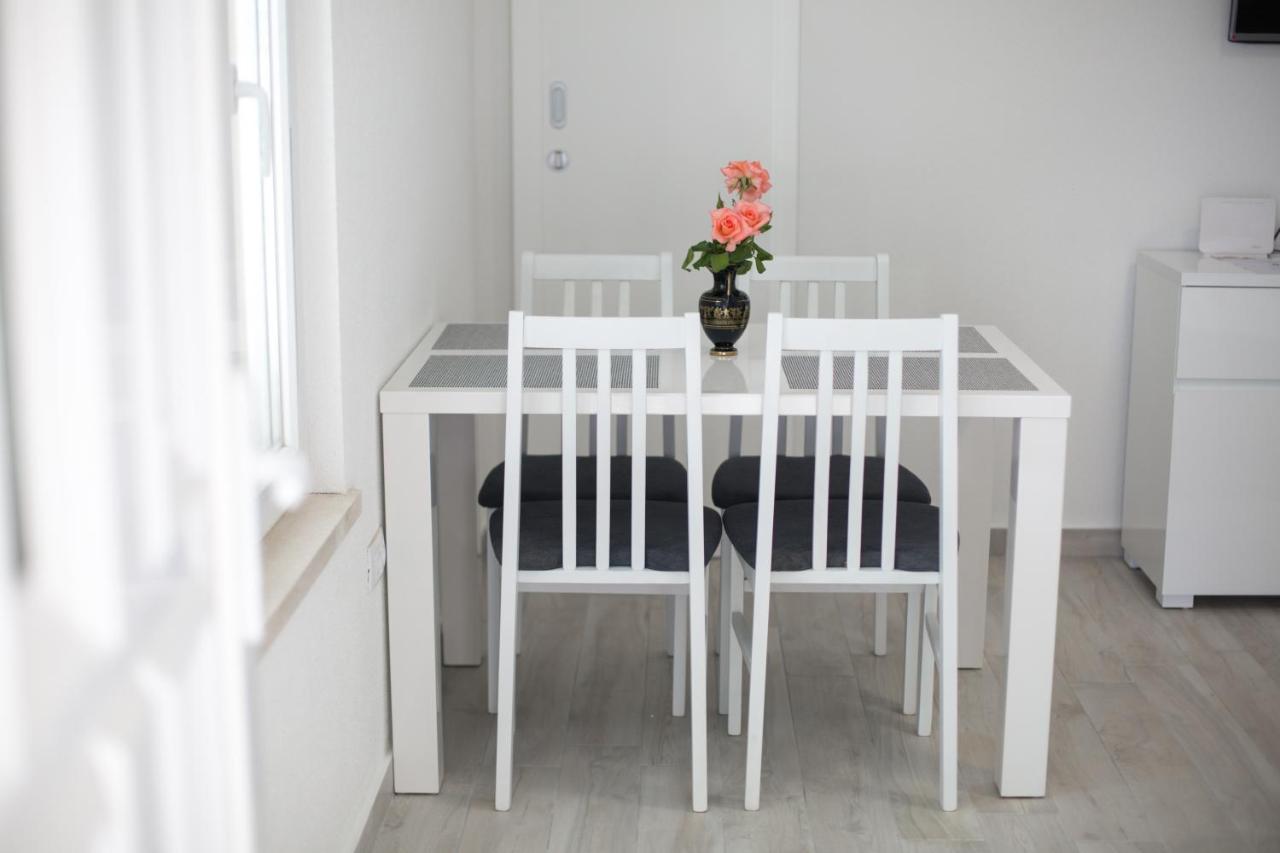 Serious Job Apartment Dubrovnik Luaran gambar