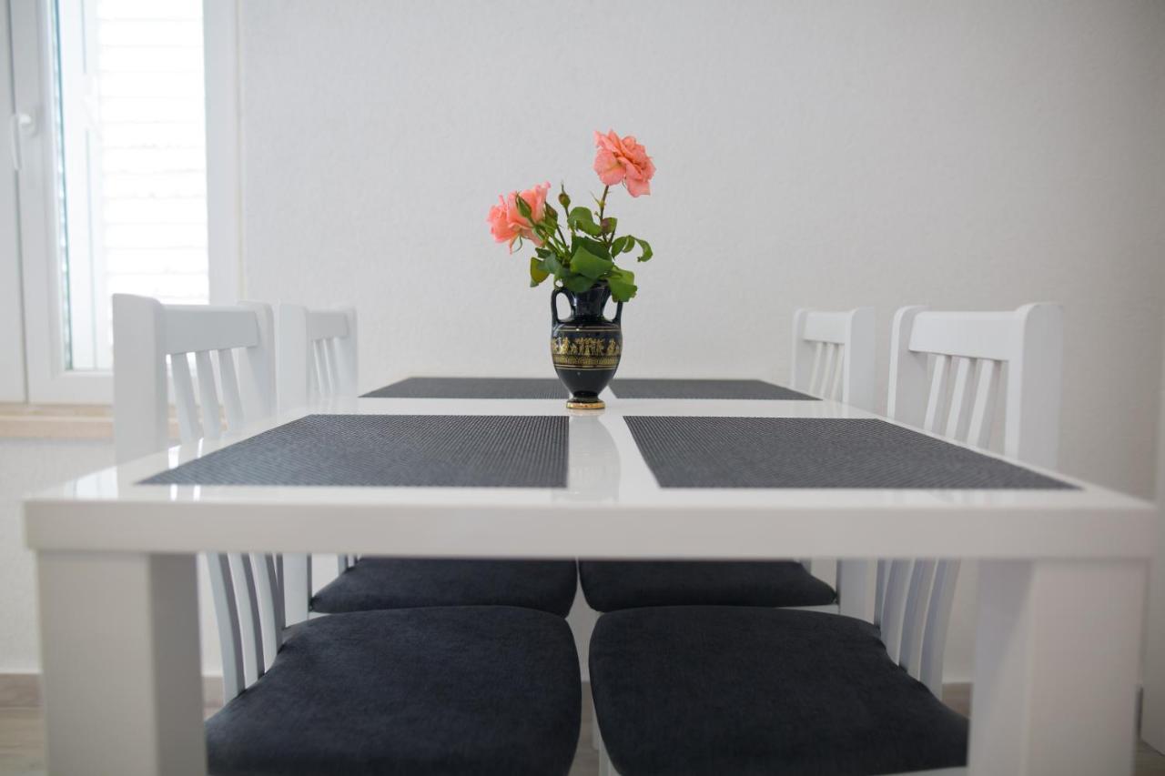 Serious Job Apartment Dubrovnik Luaran gambar
