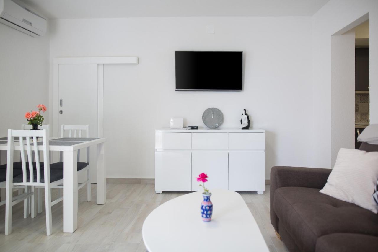 Serious Job Apartment Dubrovnik Luaran gambar